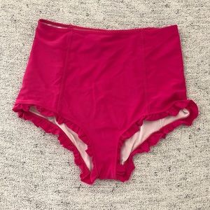 Kortni Jeane medium ruffle bottom pink